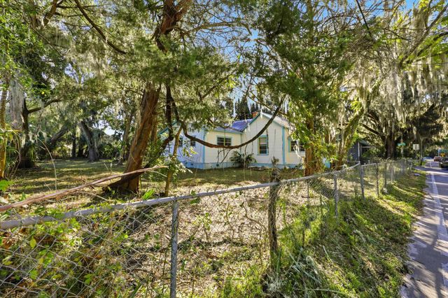 9 Masters Dr, St Augustine, FL 32084