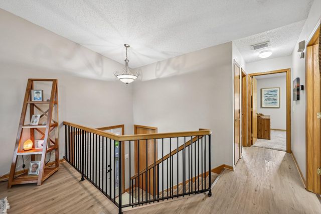 7249 32nd Avenue N, Crystal, MN 55427
