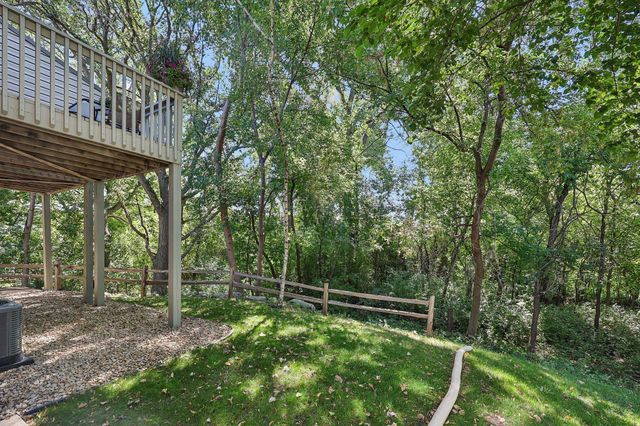 7249 32nd Avenue N, Crystal, MN 55427