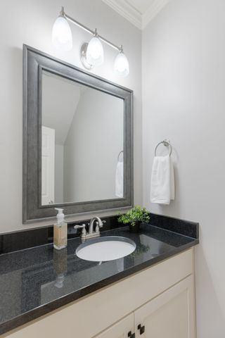 600 Twin Oak Dr, Murfreesboro, TN 37130