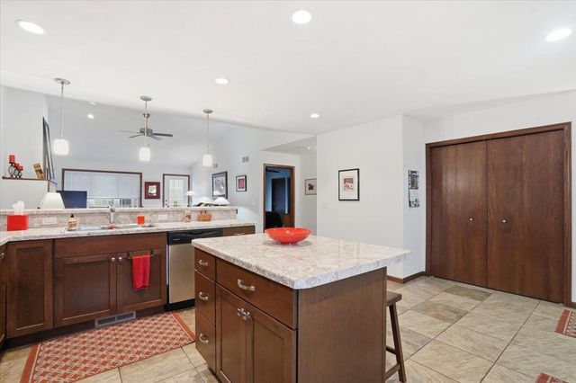 178 Elliott Lane, Oregon, WI 53575