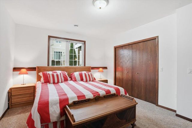 178 Elliott Lane, Oregon, WI 53575