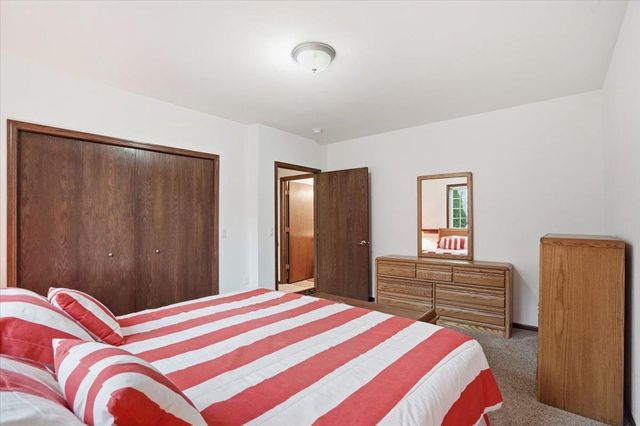 178 Elliott Lane, Oregon, WI 53575