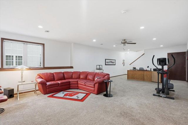 178 Elliott Lane, Oregon, WI 53575