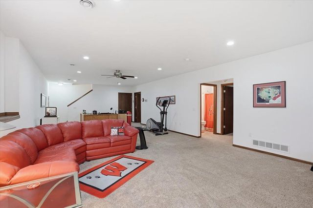 178 Elliott Lane, Oregon, WI 53575