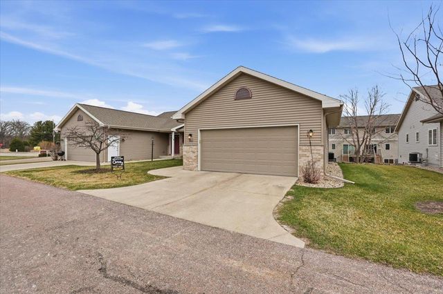 178 Elliott Lane, Oregon, WI 53575