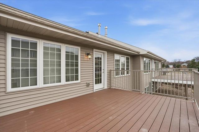 178 Elliott Lane, Oregon, WI 53575