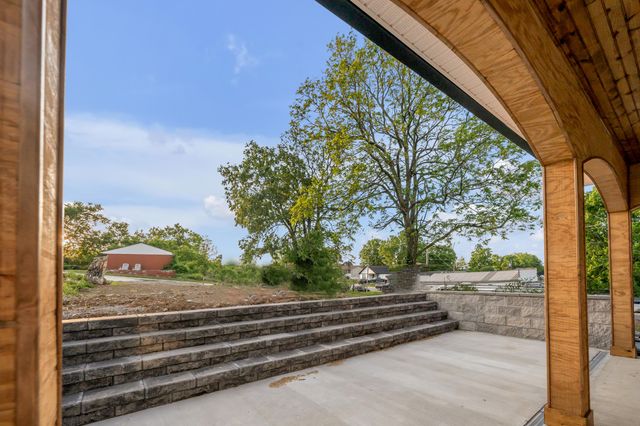 38 N Burns Avenue, Winchester, KY 40391