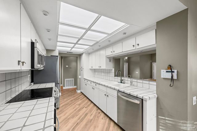 3881 Leesway Cir, Pensacola, FL 32504