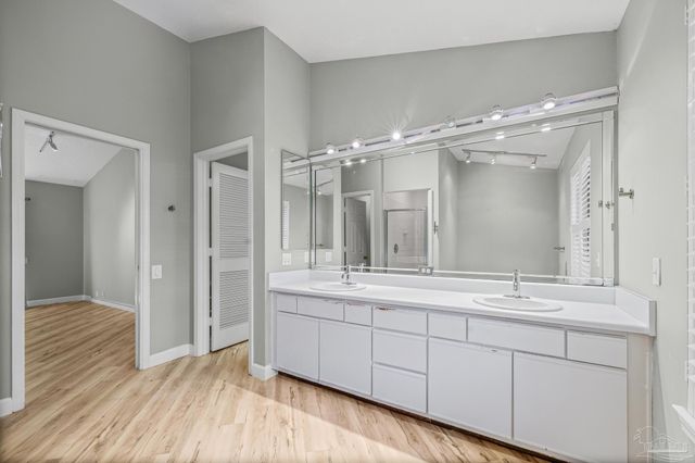 3881 Leesway Cir, Pensacola, FL 32504