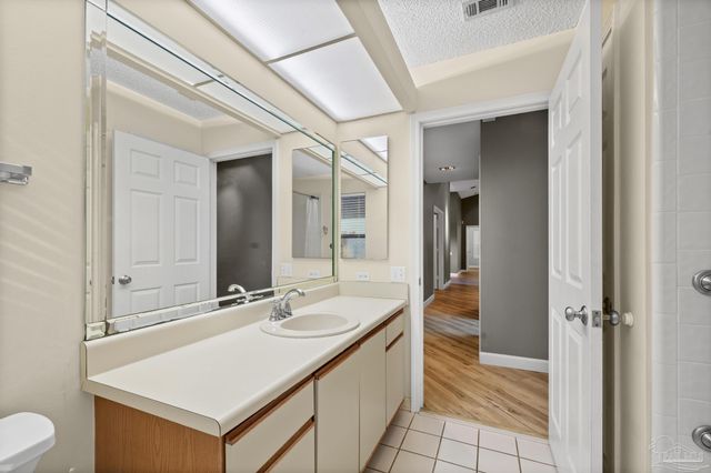 3881 Leesway Cir, Pensacola, FL 32504