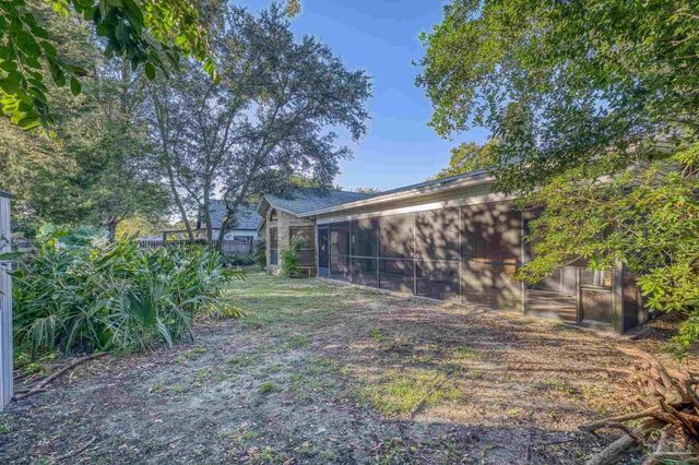 3881 Leesway Cir, Pensacola, FL 32504