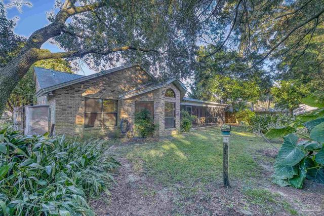 3881 Leesway Cir, Pensacola, FL 32504