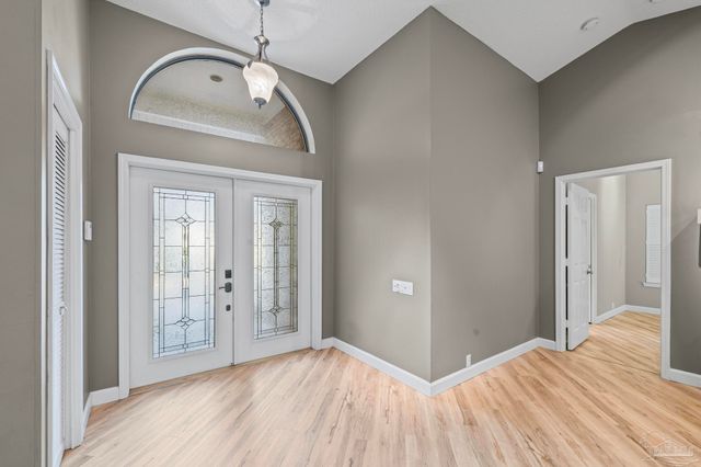 3881 Leesway Cir, Pensacola, FL 32504