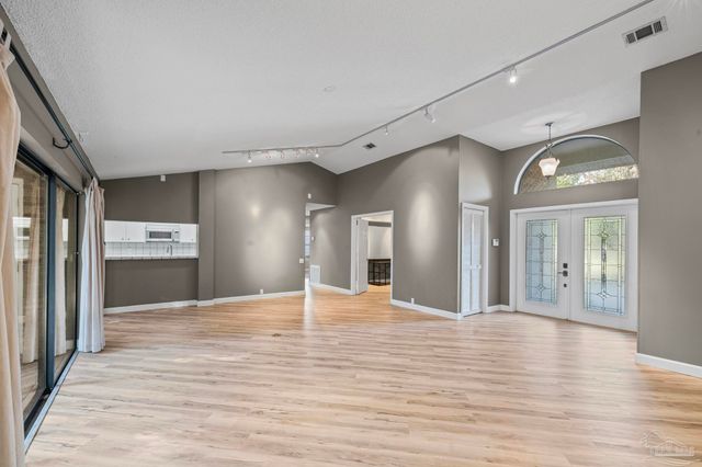 3881 Leesway Cir, Pensacola, FL 32504