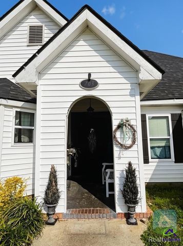 203 Doublegate Drive, Bonaire, GA 31005