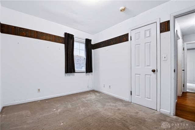 212 Dell Park Avenue, Oakwood, OH 45419