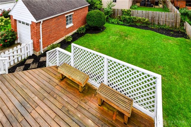 212 Dell Park Avenue, Oakwood, OH 45419