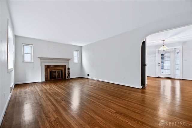 212 Dell Park Avenue, Oakwood, OH 45419