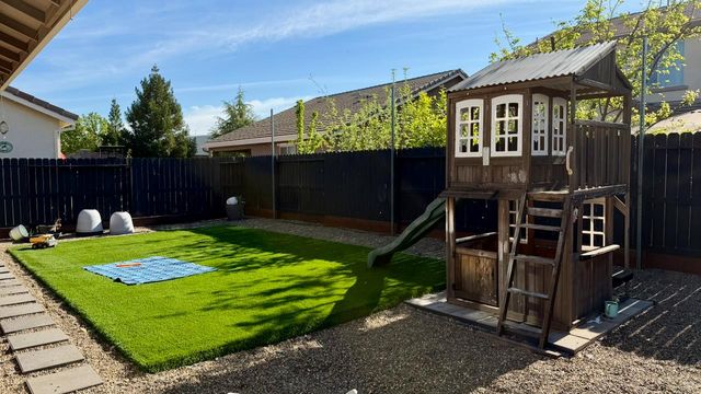 3723 Edington Dr, Rancho Cordova, CA 95742