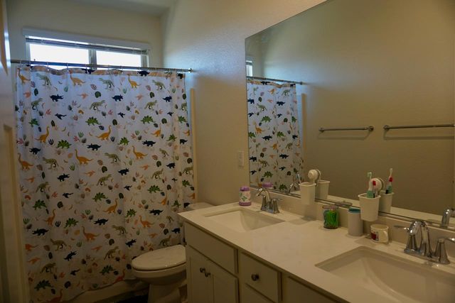 3723 Edington Dr, Rancho Cordova, CA 95742