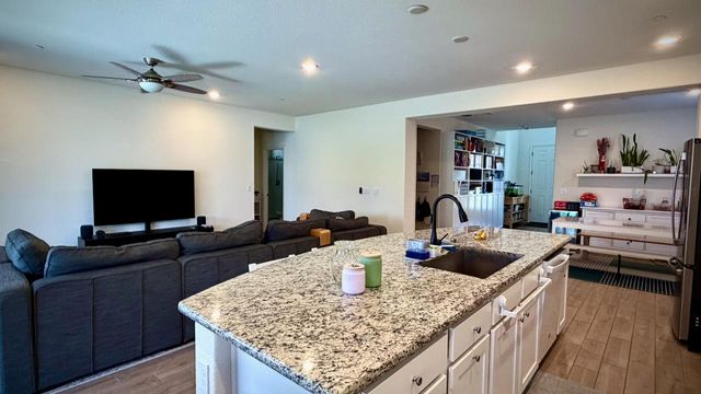 3723 Edington Dr, Rancho Cordova, CA 95742