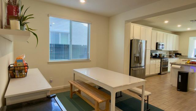 3723 Edington Dr, Rancho Cordova, CA 95742