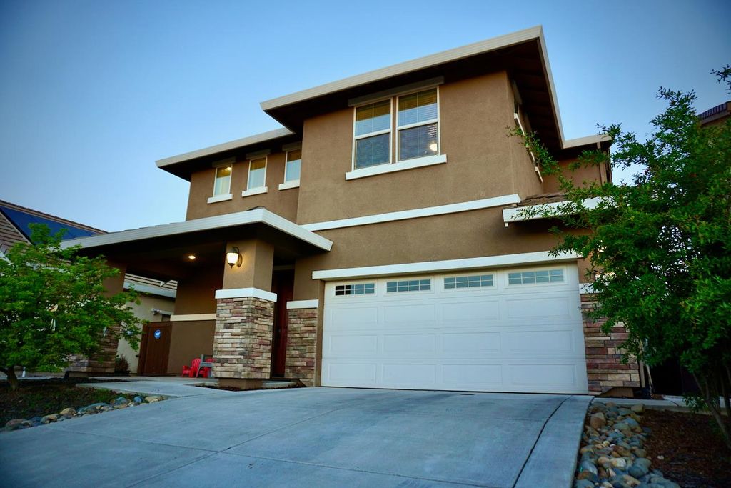 3723 Edington Dr, Rancho Cordova, CA 95742