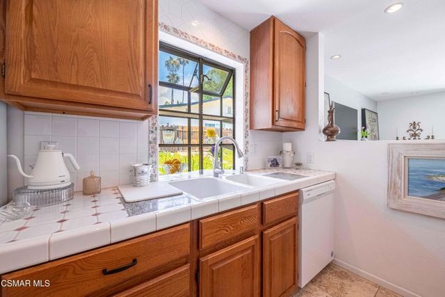 3440 Calle Quebracho, Thousand Oaks, CA 91360