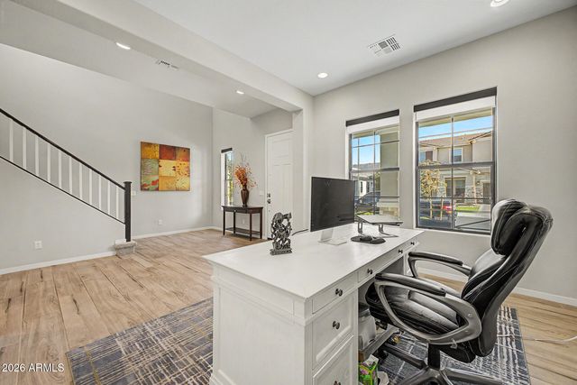 2296 E CANARY Drive, Gilbert, AZ 85297