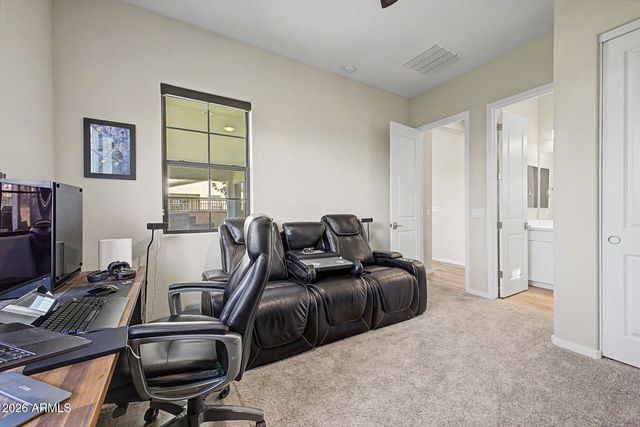 2296 E CANARY Drive, Gilbert, AZ 85297