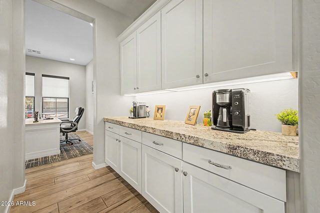 2296 E CANARY Drive, Gilbert, AZ 85297