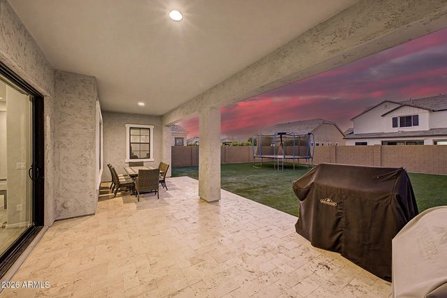 2296 E CANARY Drive, Gilbert, AZ 85297