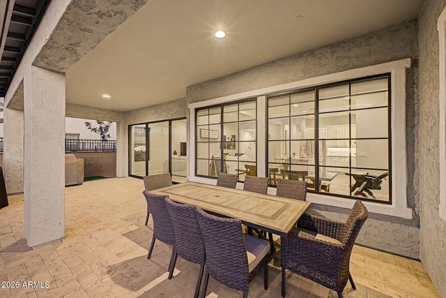 2296 E CANARY Drive, Gilbert, AZ 85297