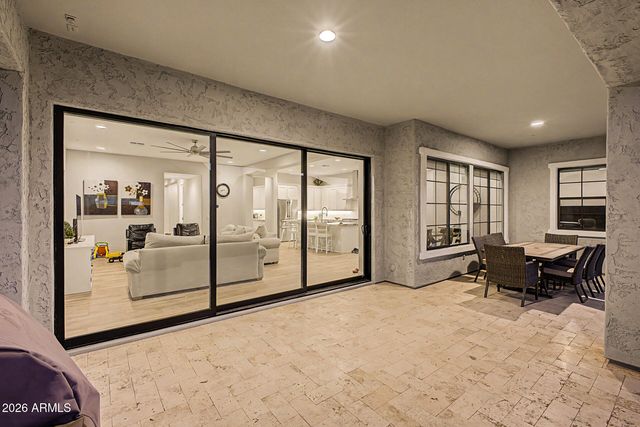 2296 E CANARY Drive, Gilbert, AZ 85297