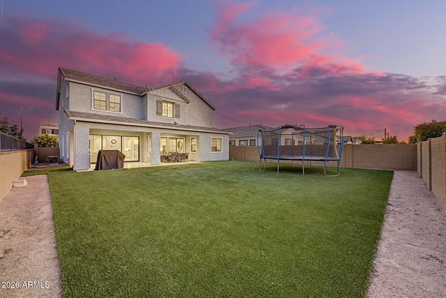 2296 E CANARY Drive, Gilbert, AZ 85297