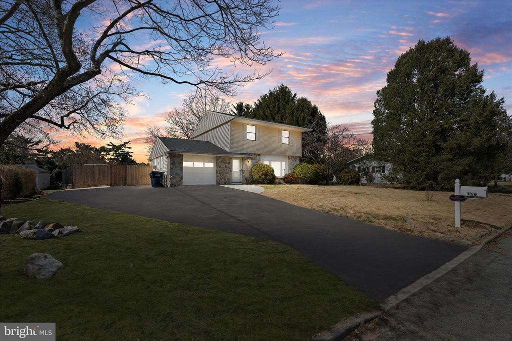 166 COLLINS AVE, Smyrna, DE 19977