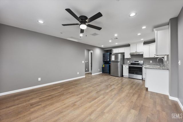 2118 Miller Street, Bakersfield, CA 93305