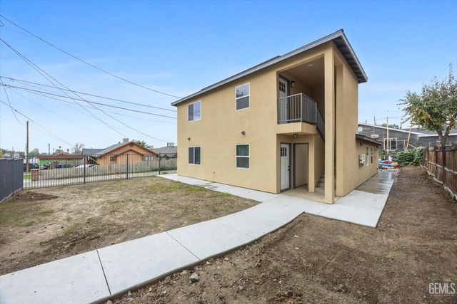 2118 Miller Street, Bakersfield, CA 93305