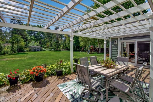 80 Rolling Green Lane, Elma, NY 14059