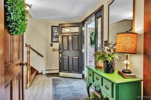 80 Rolling Green Lane, Elma, NY 14059