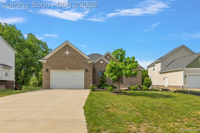 1820 Crimson Ridge Drive, Commerce Twp, MI 48390
