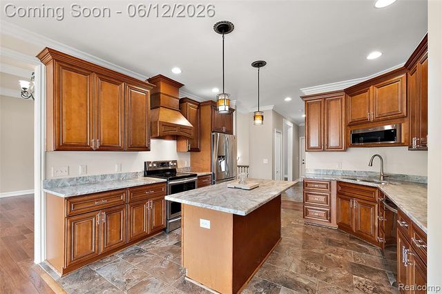 1820 Crimson Ridge Drive, Commerce Twp, MI 48390