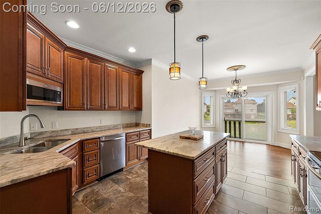 1820 Crimson Ridge Drive, Commerce Twp, MI 48390