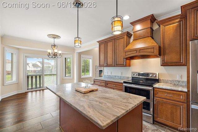 1820 Crimson Ridge Drive, Commerce Twp, MI 48390