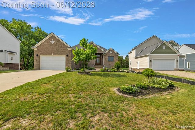 1820 Crimson Ridge Drive, Commerce Twp, MI 48390