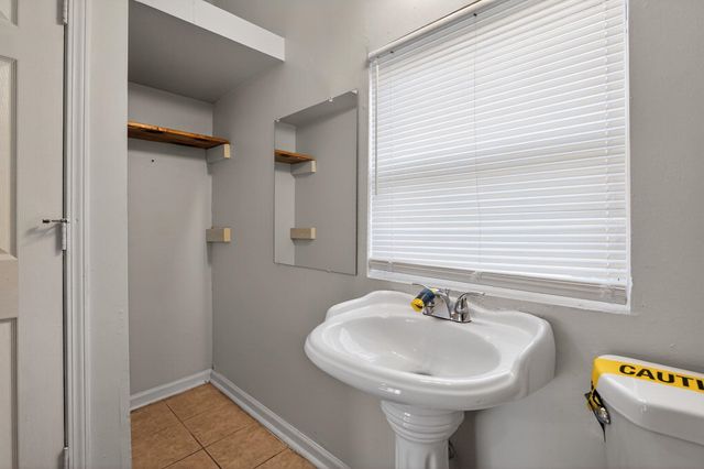 1404 OLD HICKORY RD, Memphis, TN 38116