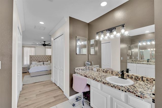 1250 LORETTO CIRCLE, Odessa, FL 33556