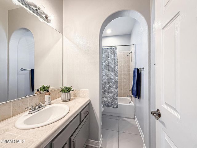 5142 Via El Molino, Thousand Oaks, CA 91320