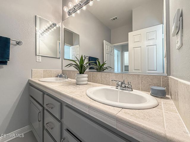 5142 Via El Molino, Thousand Oaks, CA 91320